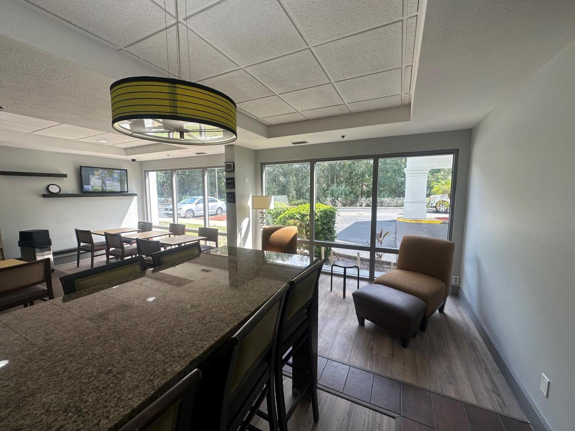 Spark By Hilton Tampa Brandon المظهر الخارجي الصورة